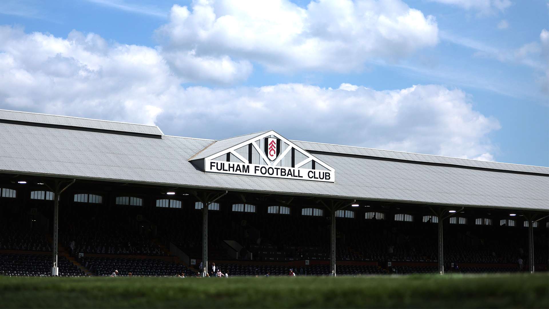 不仅取决于 不仅取决于